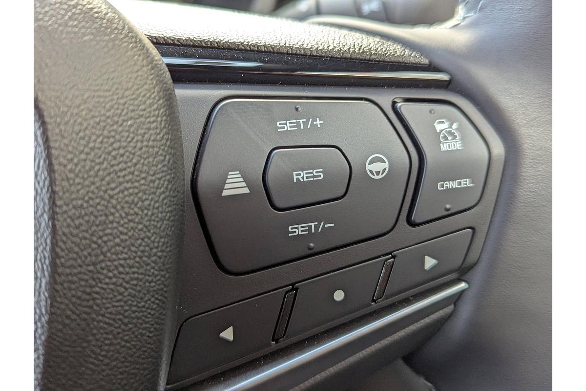 2025 Isuzu MU-X X-TERRAIN