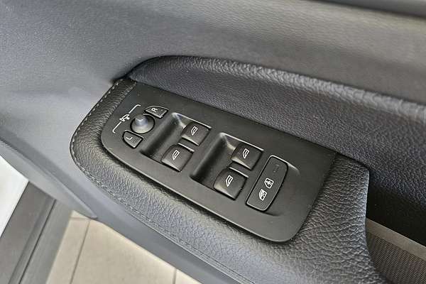 2021 Volvo V60 Cross Country B5