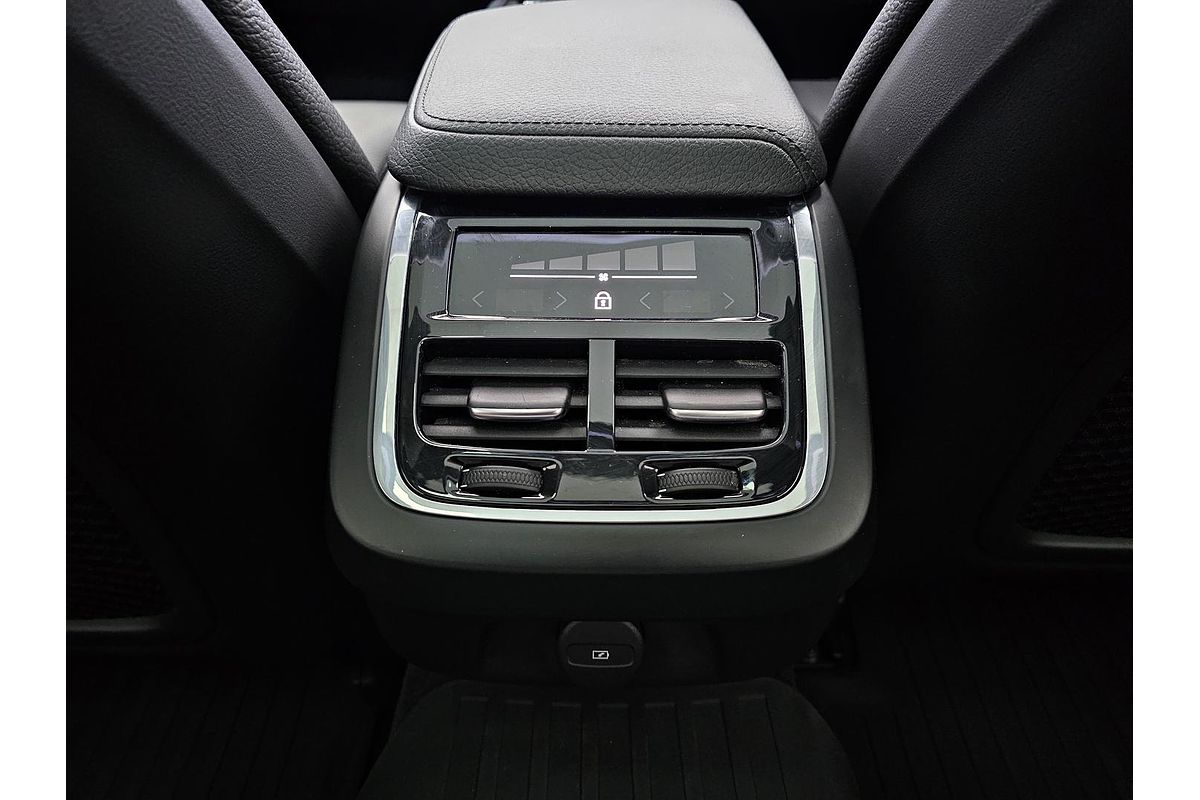 2021 Volvo V60 Cross Country B5