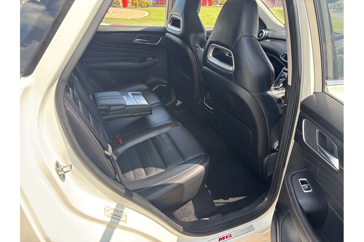 2021 MG HS Essence SAS23