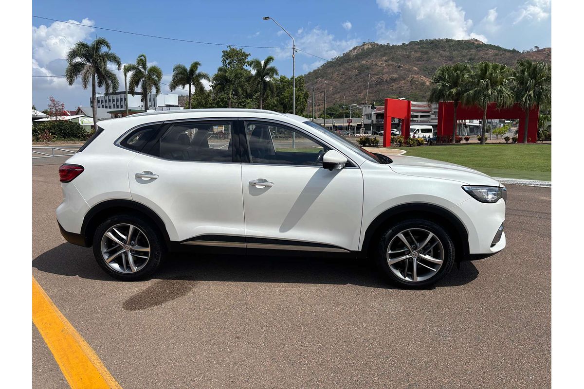 2021 MG HS Essence SAS23