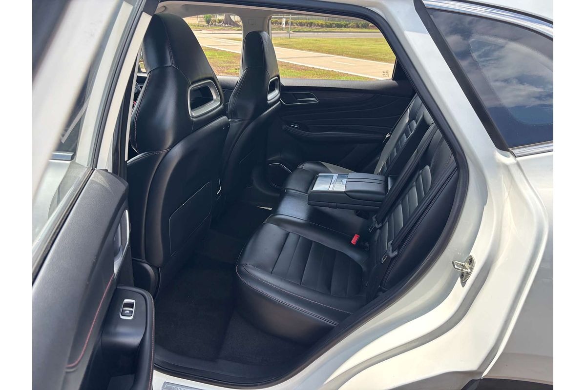 2021 MG HS Essence SAS23