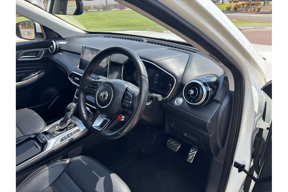 2021 MG HS Essence SAS23