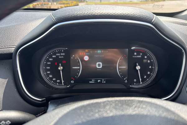 2021 MG HS Essence SAS23