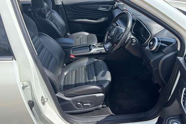 2021 MG HS Essence SAS23