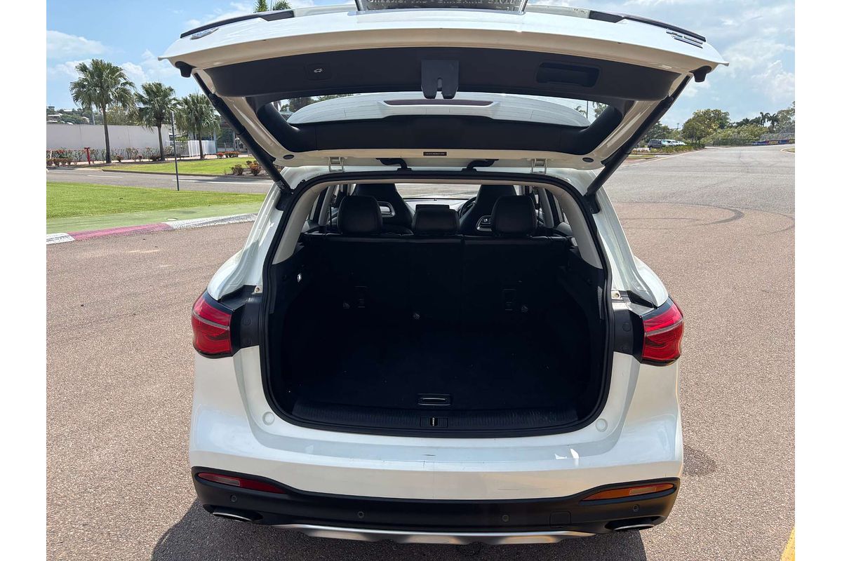 2021 MG HS Essence SAS23