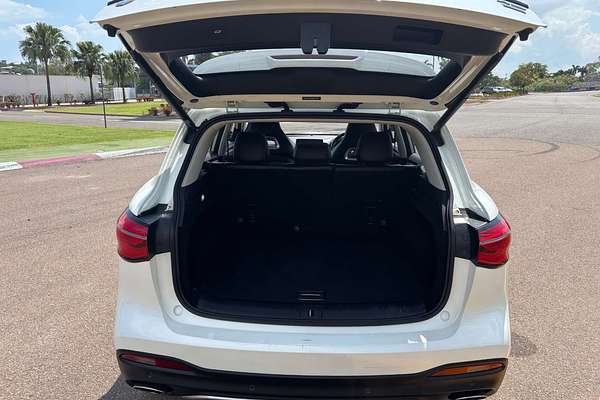 2021 MG HS Essence SAS23