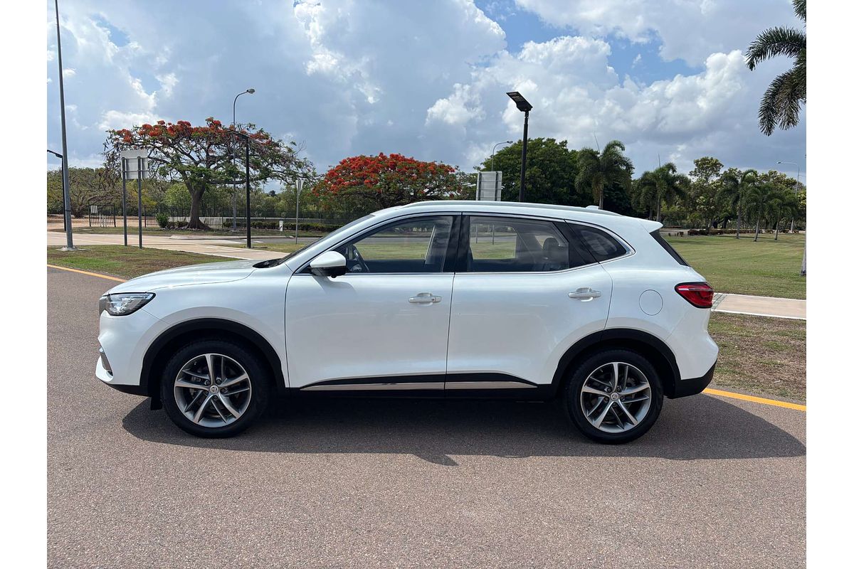 2021 MG HS Essence SAS23