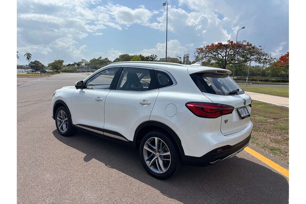 2021 MG HS Essence SAS23