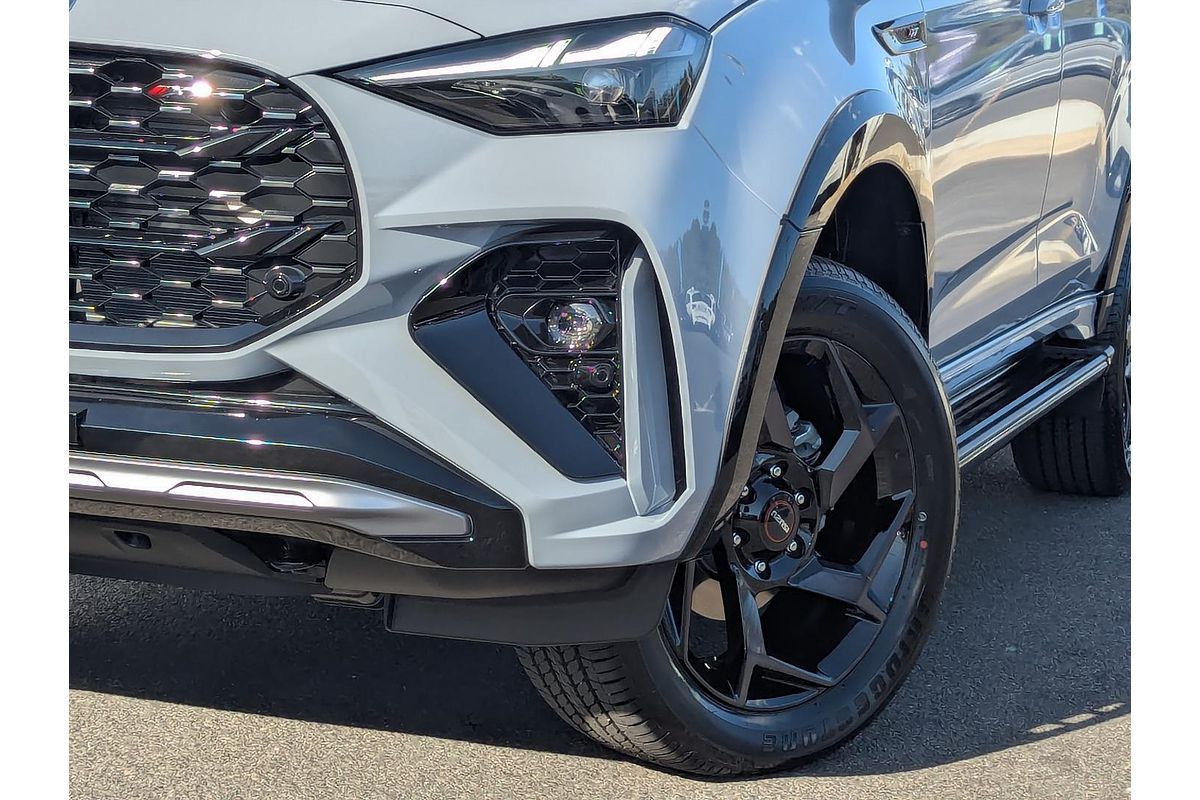 2025 Isuzu MU-X X-TERRAIN