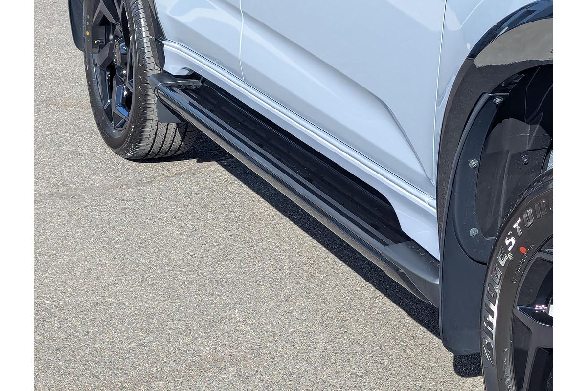 2025 Isuzu MU-X X-TERRAIN