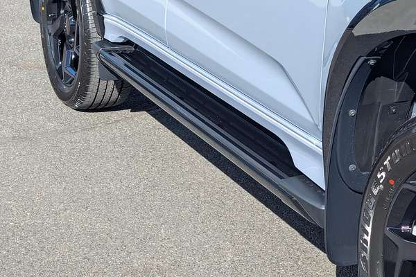 2025 Isuzu MU-X X-TERRAIN