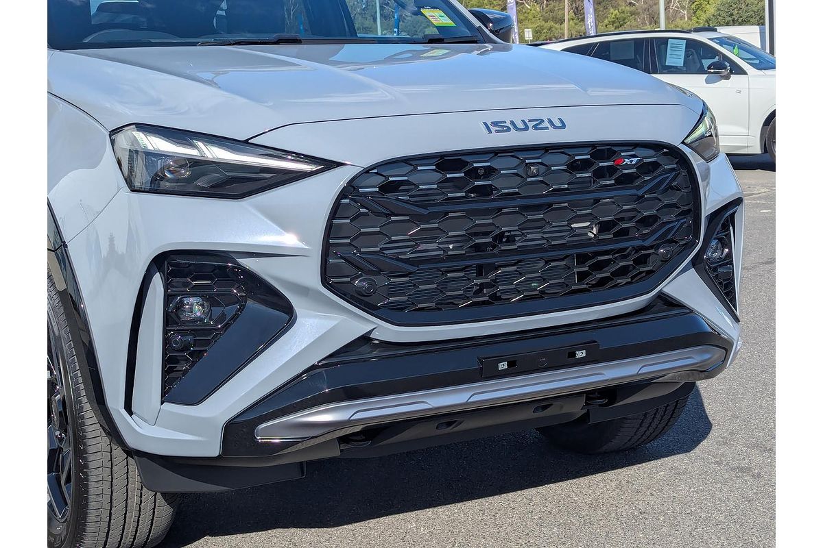 2025 Isuzu MU-X X-TERRAIN