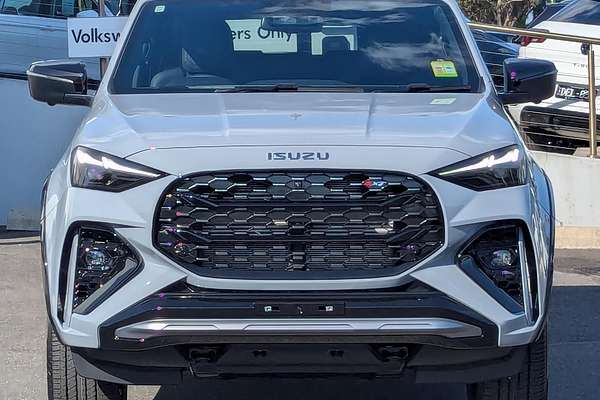 2025 Isuzu MU-X X-TERRAIN