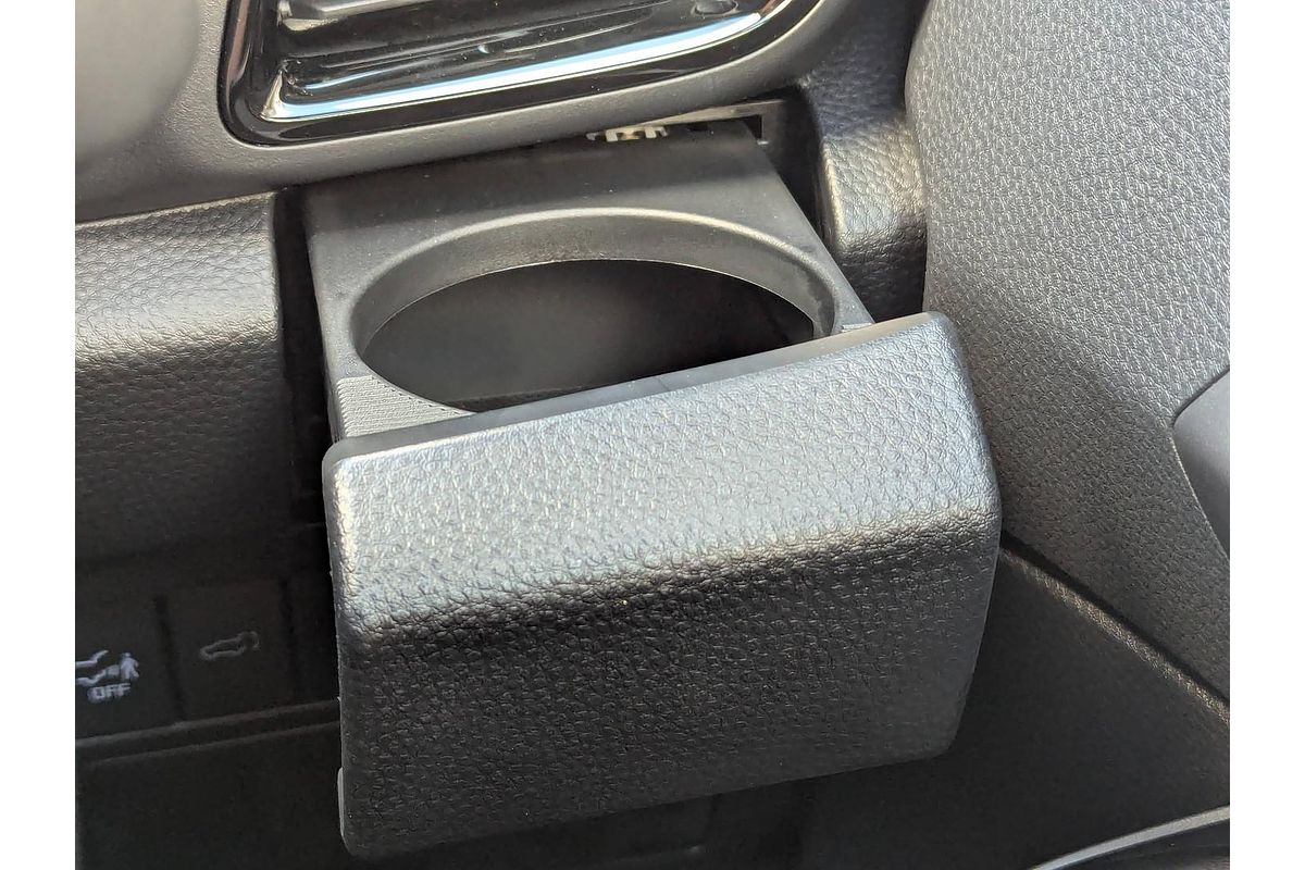 2025 Isuzu MU-X X-TERRAIN