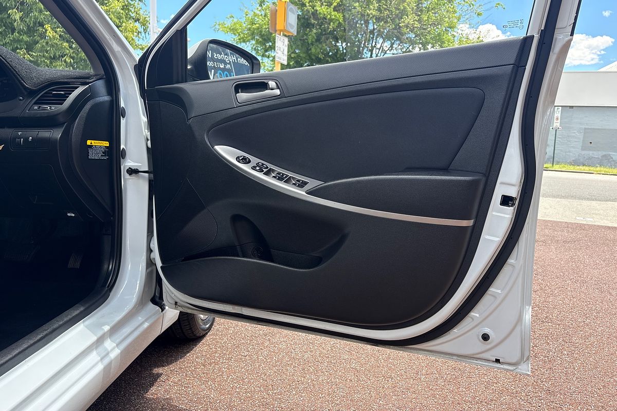 2018 Hyundai Accent Sport RB6