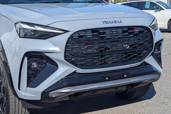 2025 Isuzu MU-X X-TERRAIN