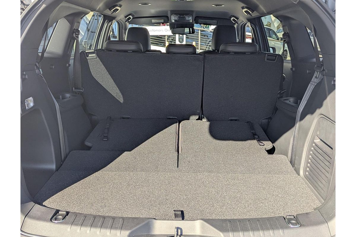 2025 Isuzu MU-X X-TERRAIN