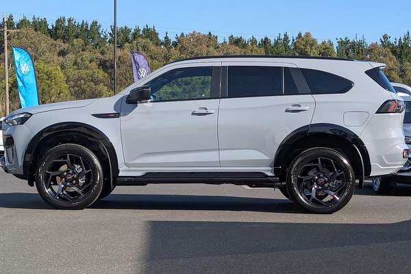 2025 Isuzu MU-X X-TERRAIN