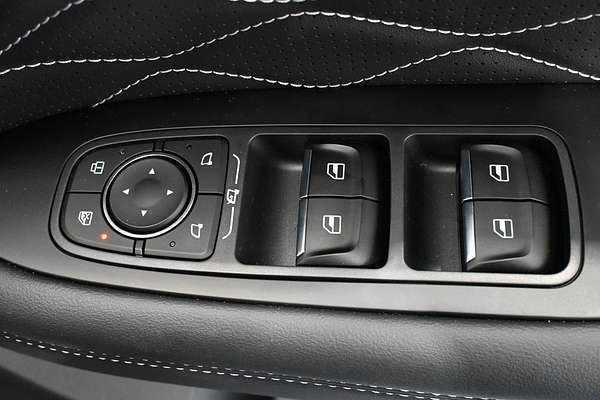 2025 GWM Tank 300 Ultra P01