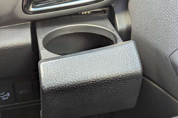 2025 Isuzu MU-X X-TERRAIN