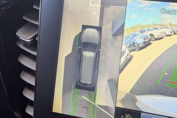 2025 Isuzu MU-X X-TERRAIN