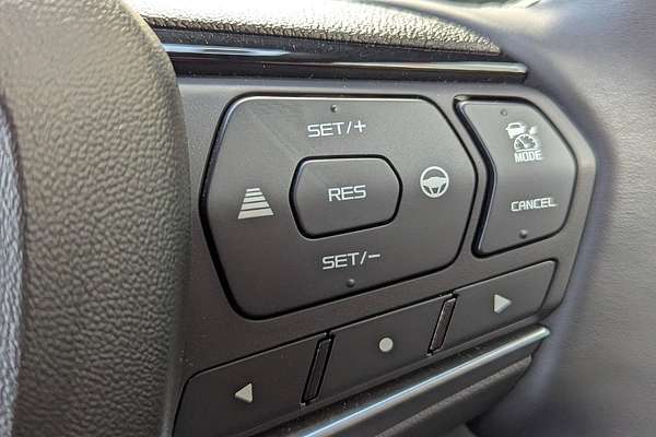 2025 Isuzu MU-X X-TERRAIN