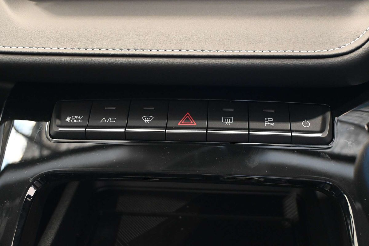 2025 GWM Haval H6 Lux B01