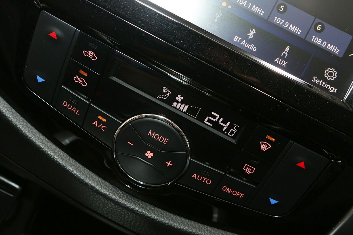 2023 Nissan Navara ST-X D23 4X4