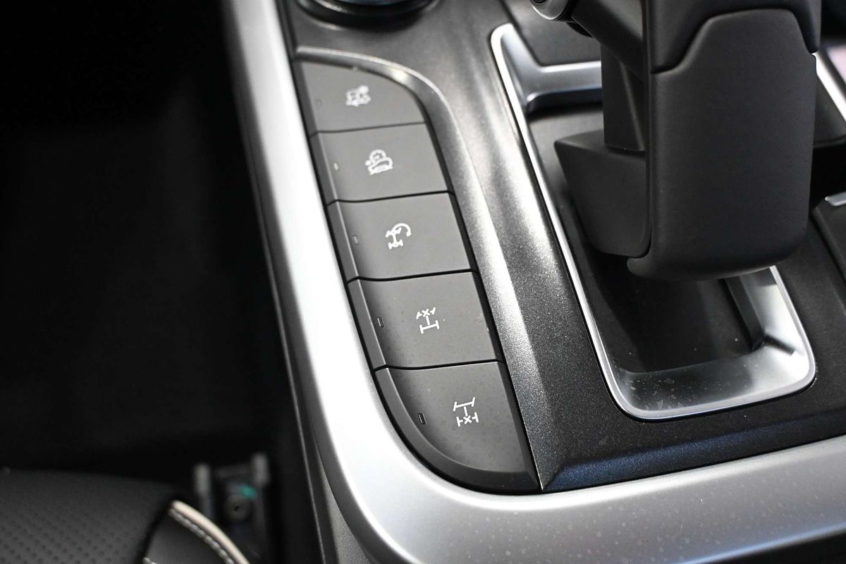 2025 GWM Tank 300 Ultra P01