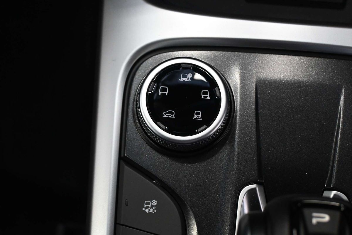 2025 GWM Tank 300 Ultra P01