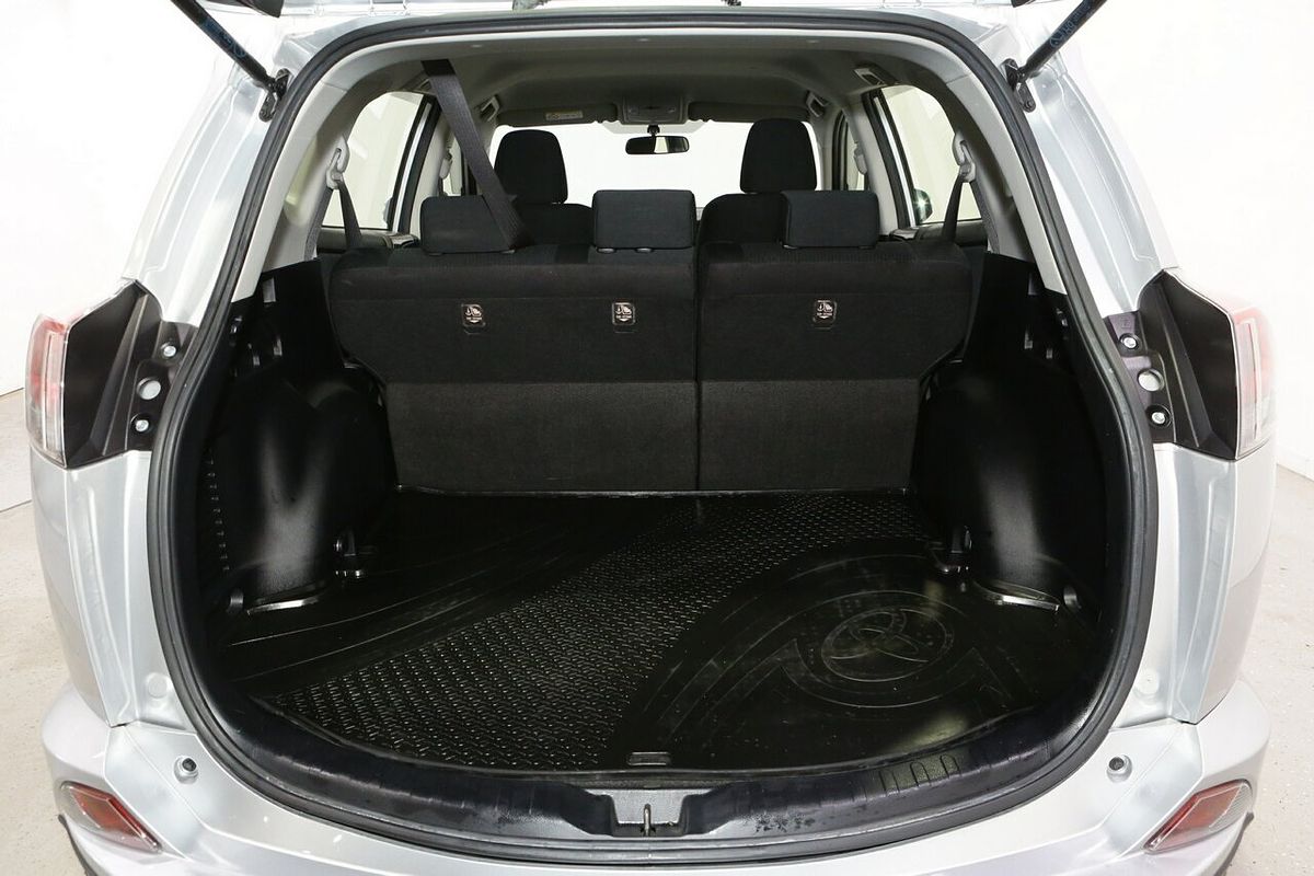 2015 Toyota RAV4 GX ASA44R