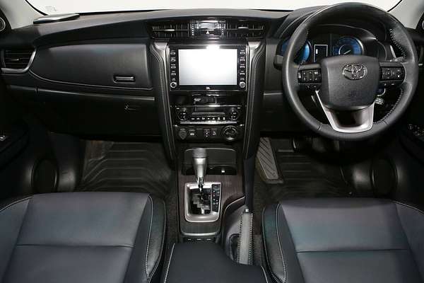 2025 Toyota Fortuner Crusade GUN156R