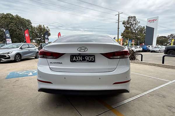 2018 Hyundai Elantra Elite AD