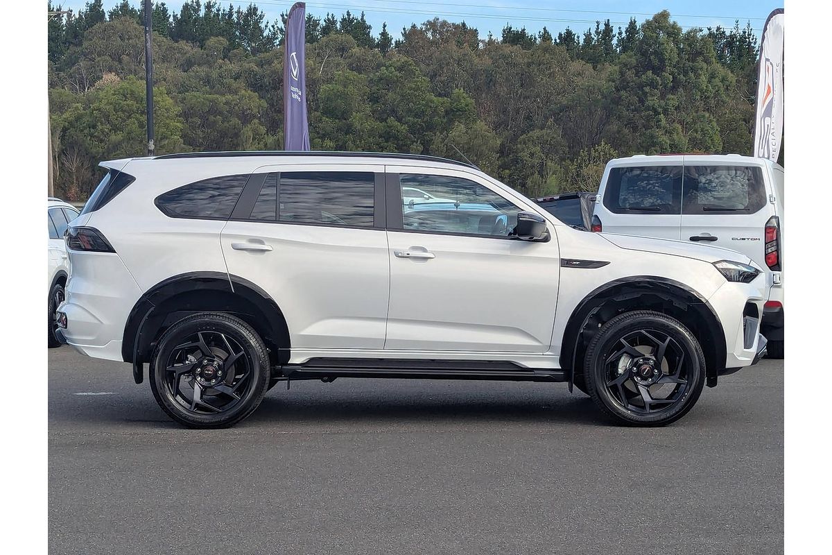 2025 Isuzu MU-X X-TERRAIN