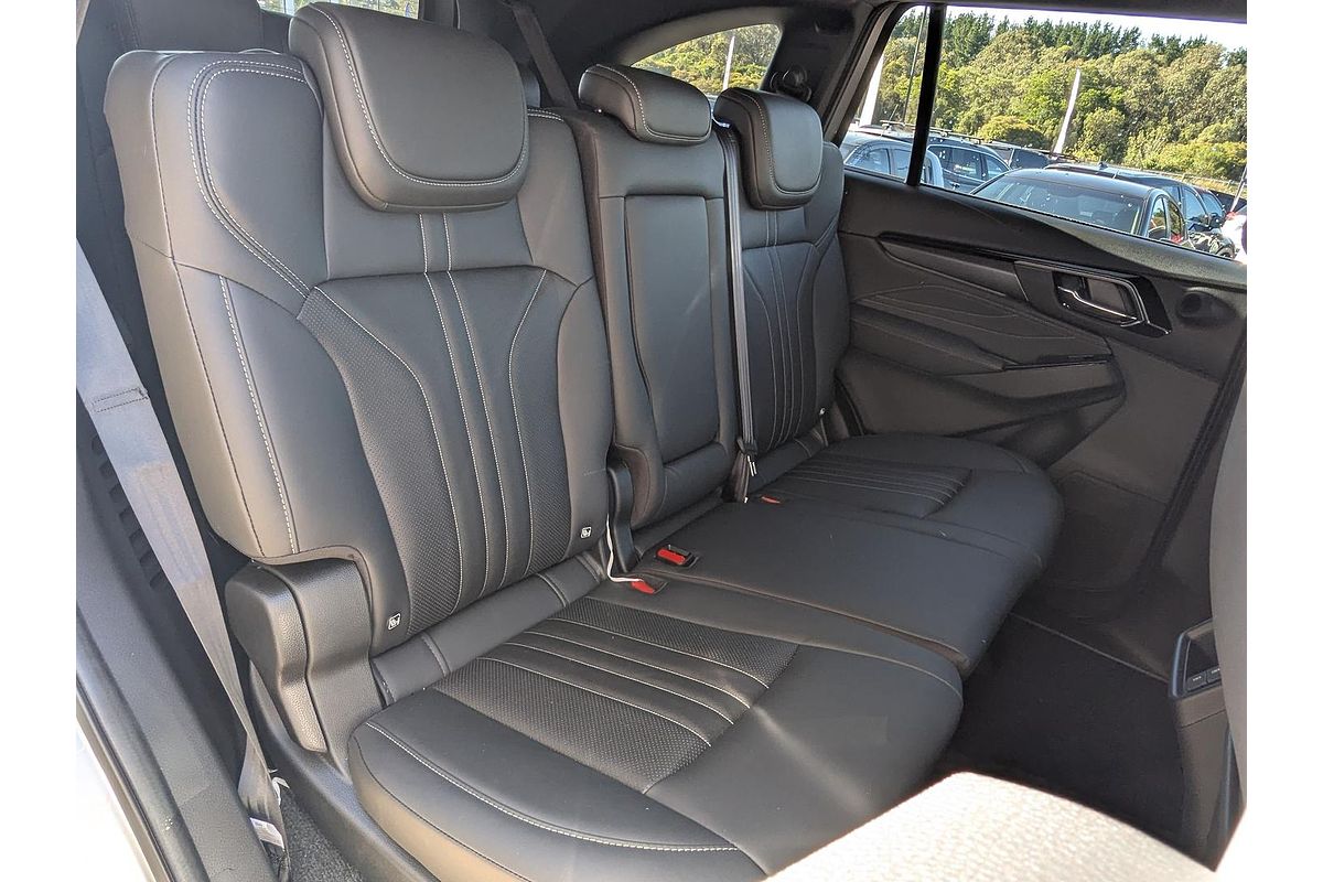 2025 Isuzu MU-X LS-T