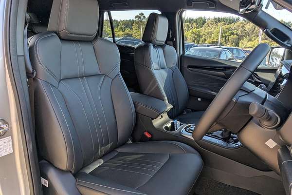 2025 Isuzu MU-X LS-T