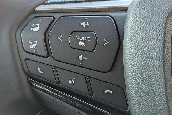 2025 Isuzu MU-X LS-T