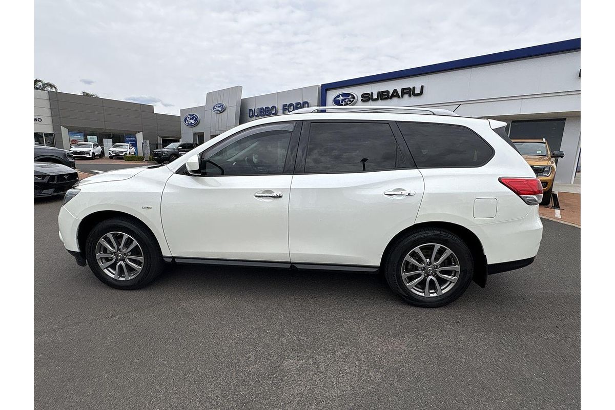 2015 Nissan Pathfinder ST R52