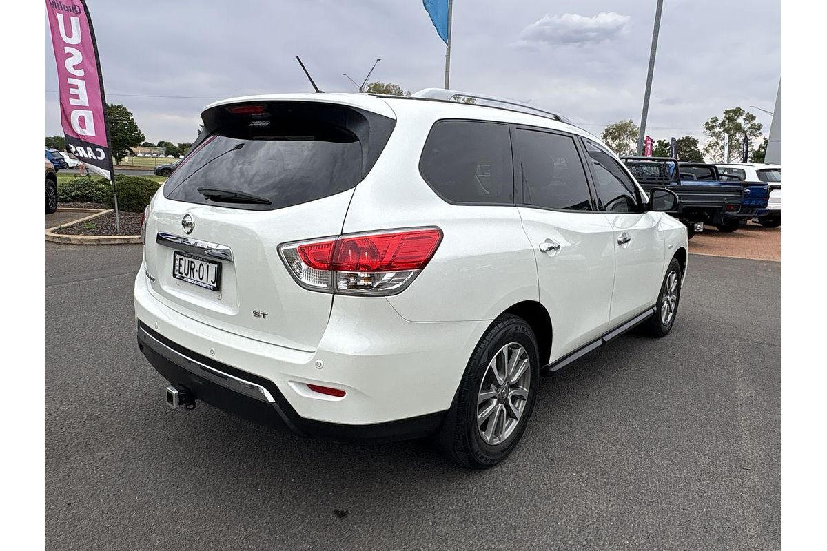 2015 Nissan Pathfinder ST R52