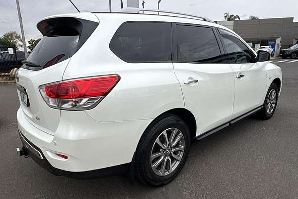 2015 Nissan Pathfinder ST R52