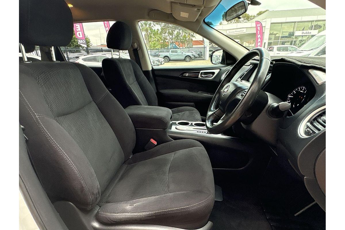 2015 Nissan Pathfinder ST R52