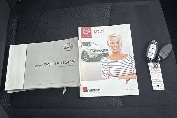 2015 Nissan Pathfinder ST R52