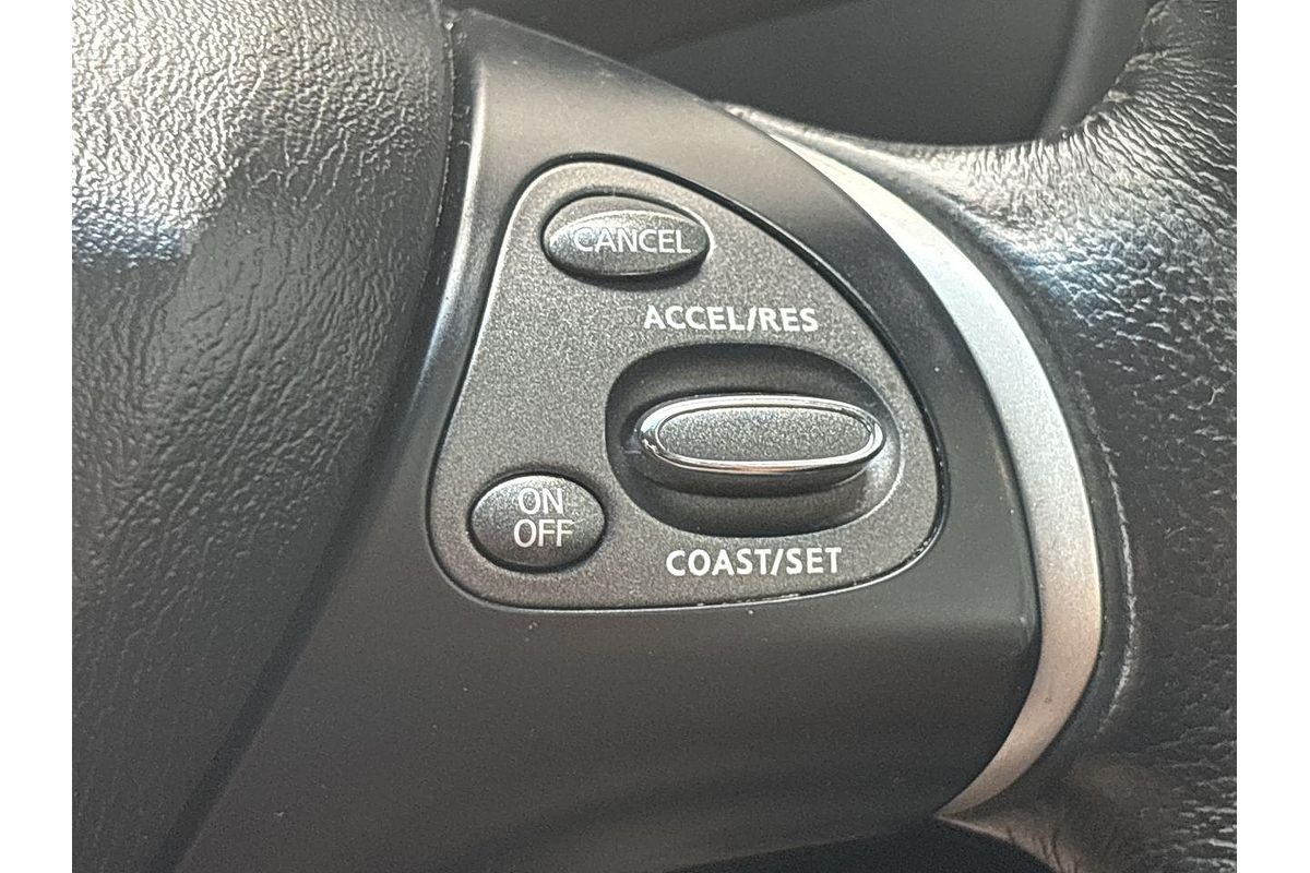 2015 Nissan Pathfinder ST R52