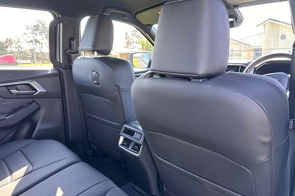 2025 Isuzu D-MAX LS-U+ 4X4