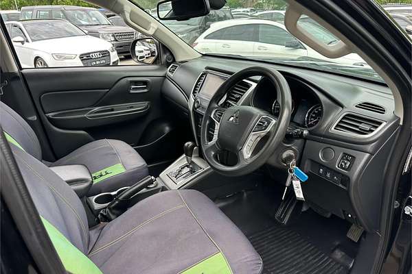 2019 Mitsubishi Triton GLX+ MR 4X4