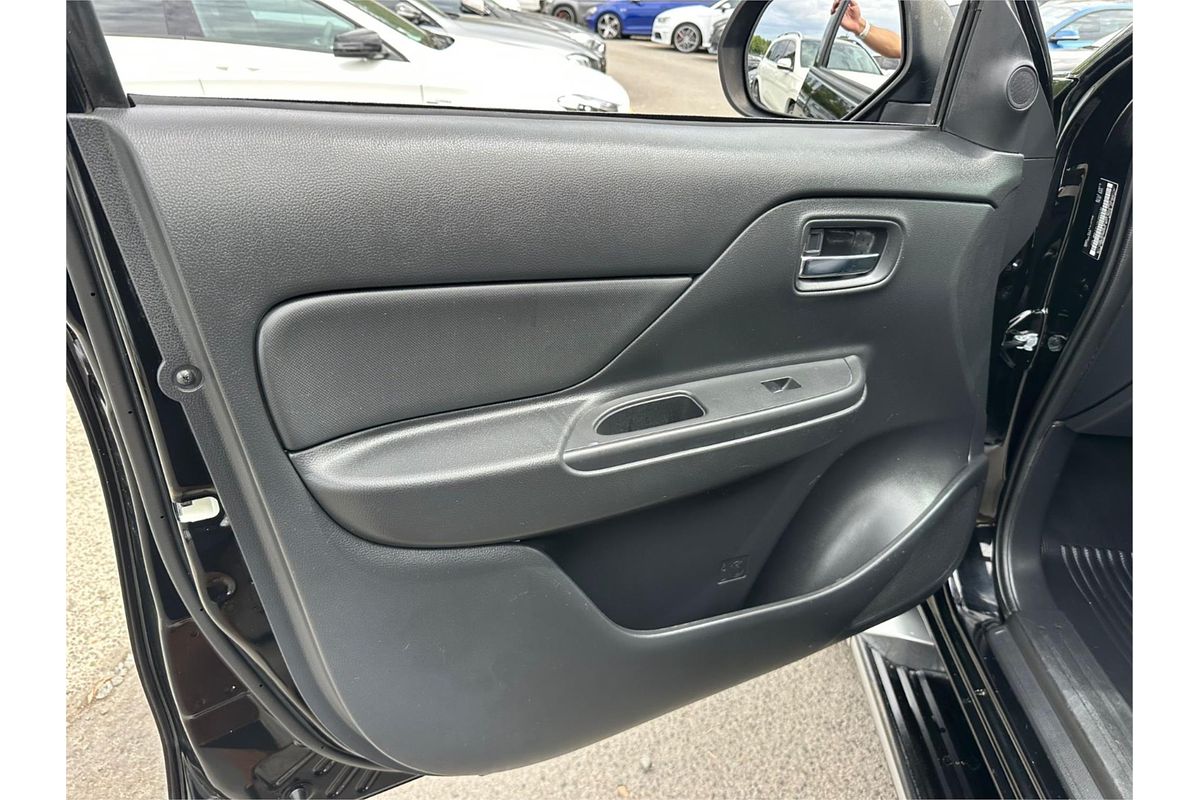 2019 Mitsubishi Triton GLX+ MR 4X4