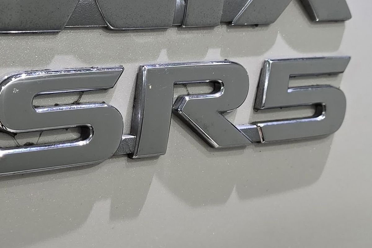 2021 Toyota Hilux SR5 GUN126R 4X4