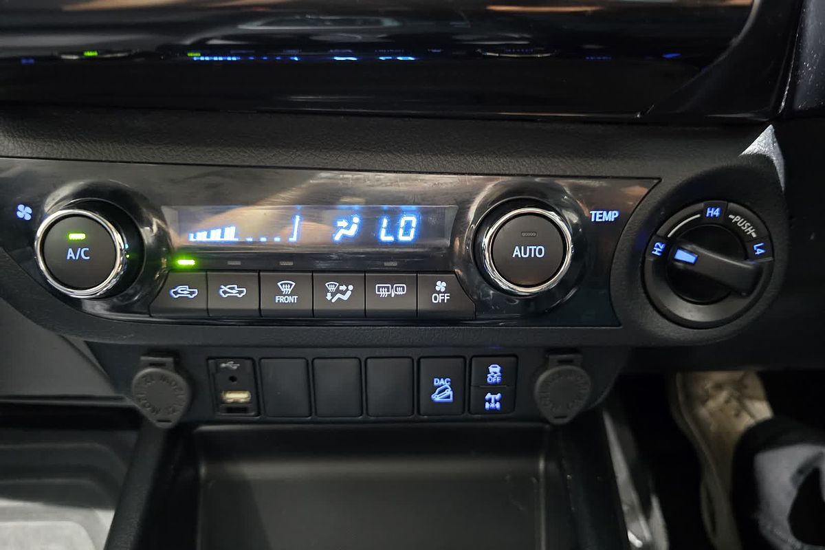 2021 Toyota Hilux SR5 GUN126R 4X4