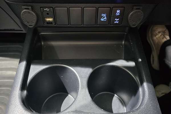 2021 Toyota Hilux SR5 GUN126R 4X4